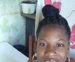 Caridad, mujer, soltera, Rimini, Emilia-Romagna, Italia